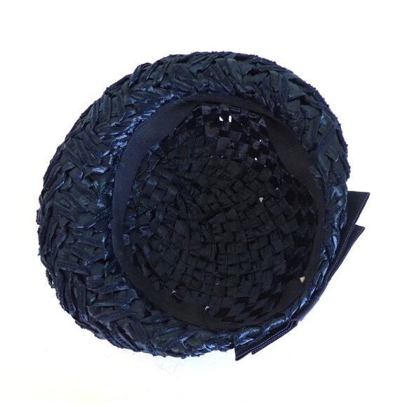 Vintage 60s Straw Hat Navy Blue Round 1960s Fascinator Cap Ribbon Bow Front Brim - Picture 8 of 10